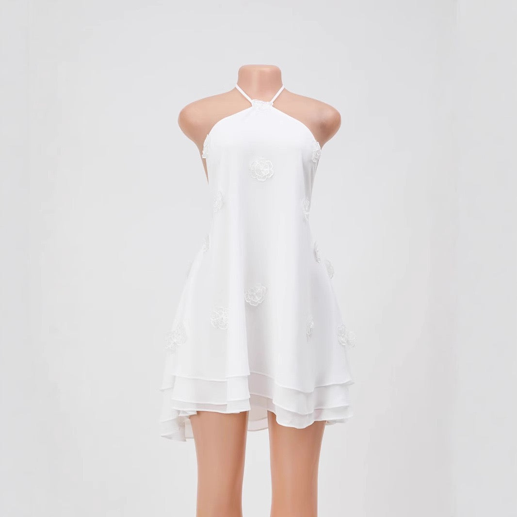 𝐁𝐞𝐚𝐭𝐫𝐢𝐳𝐢𝐧𝐞  𝐃𝐫𝐞𝐬𝐬