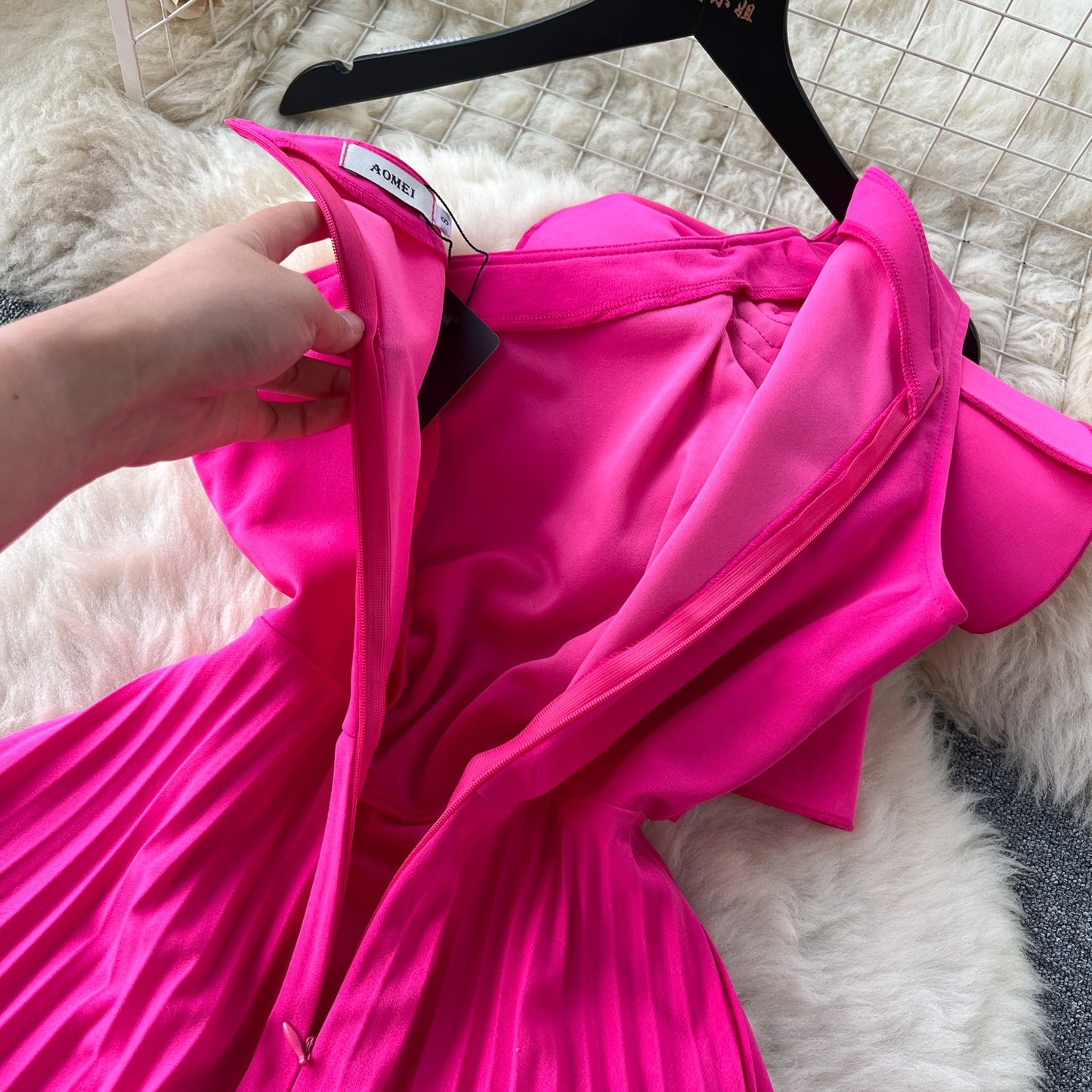 𝐀𝐥𝐥𝐞𝐭𝐡𝐢𝐚 𝐃𝐫𝐞𝐬𝐬