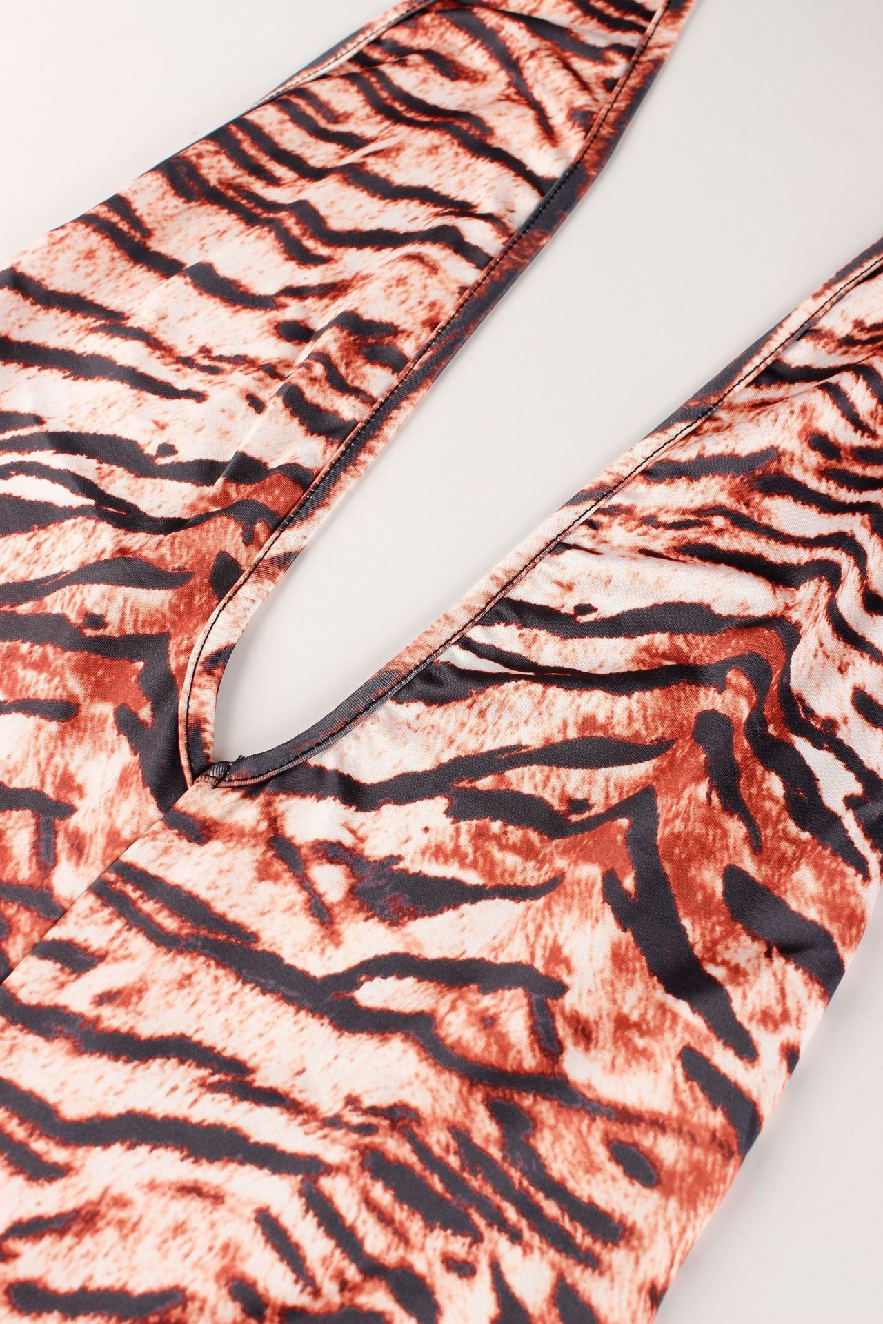 𝐙𝐡𝐚𝐫𝐚 𝐋𝐞𝐨𝐩𝐚𝐫𝐝 𝐑𝐨𝐦𝐩𝐞𝐫