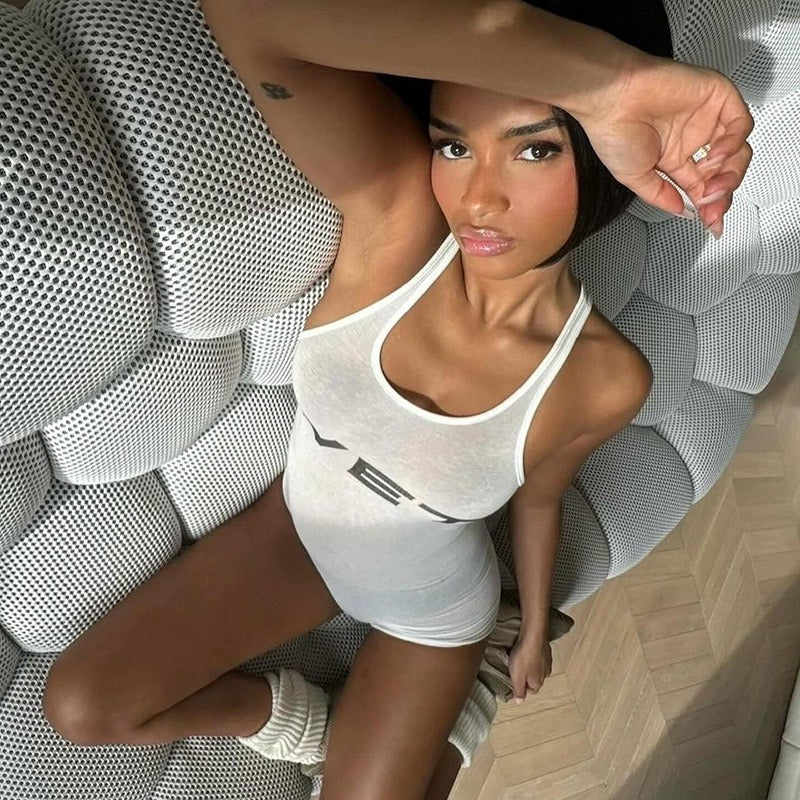 𝐋𝐞𝐧𝐢 𝐖𝐞𝐭 𝐑𝐨𝐦𝐩𝐞𝐫